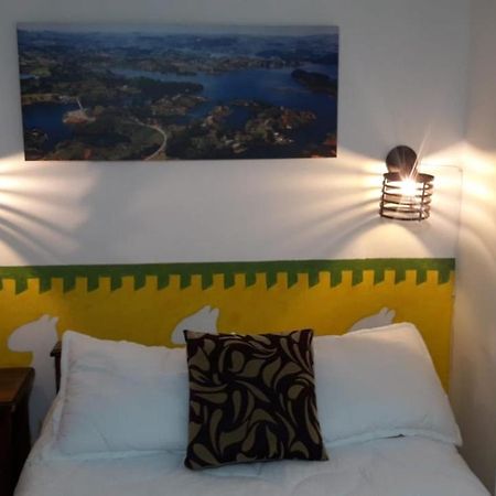 Hostel-Affordable Rooms With Private Bathroom San Juan Guatapé Dış mekan fotoğraf